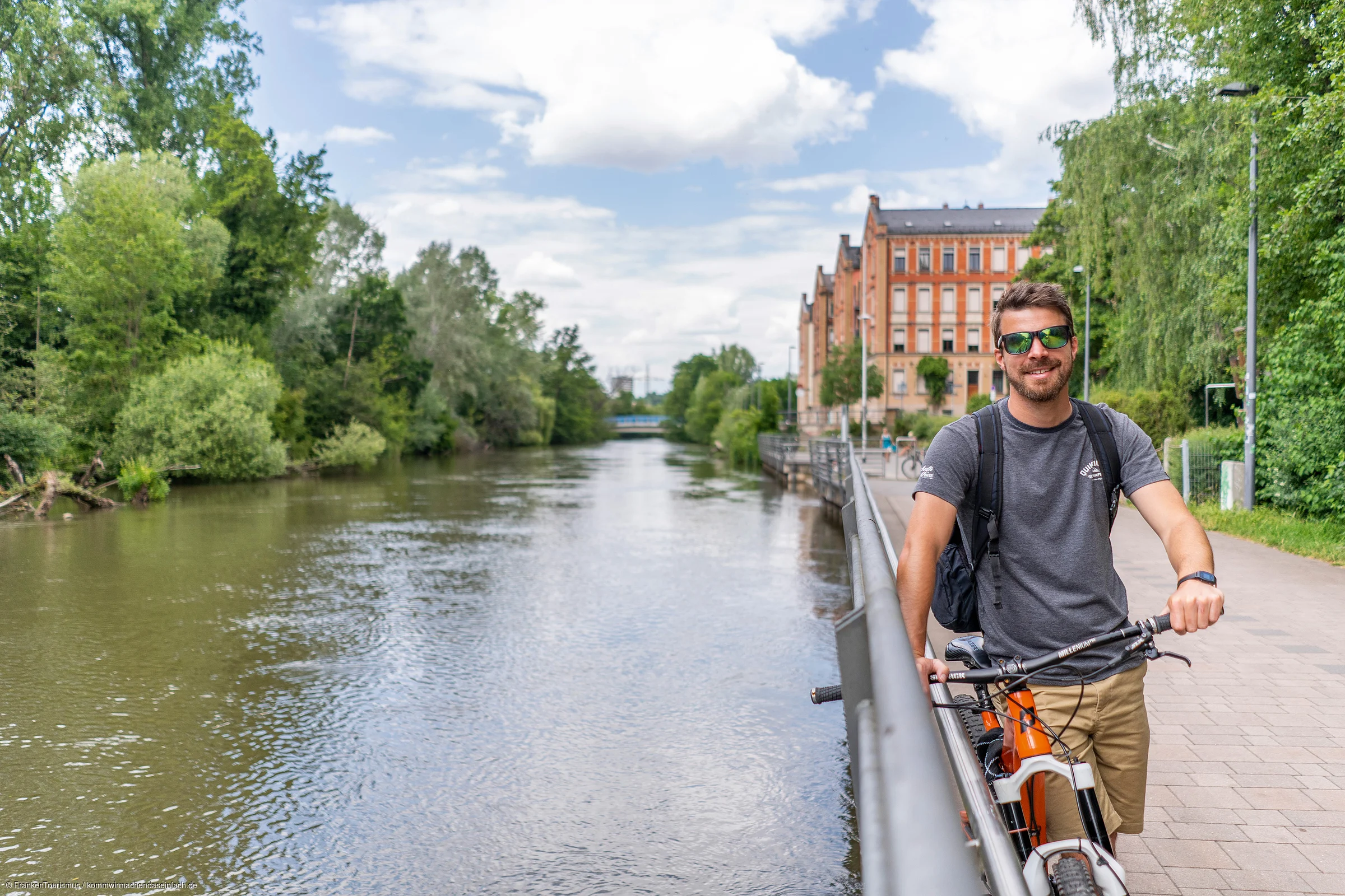 An der Fürther Uferpromenade