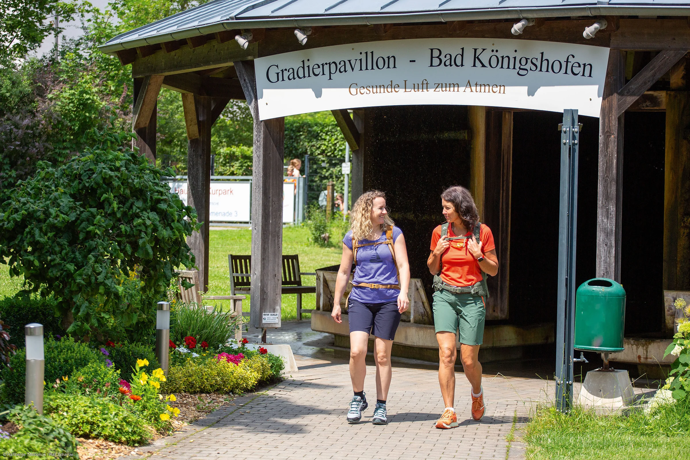 Gradierpavillon und Kurpark Bad Königshofen